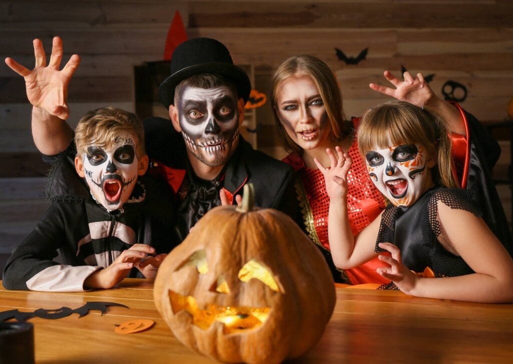 Family-halloween-makeup-1024x726 50 inspirações de Halloween