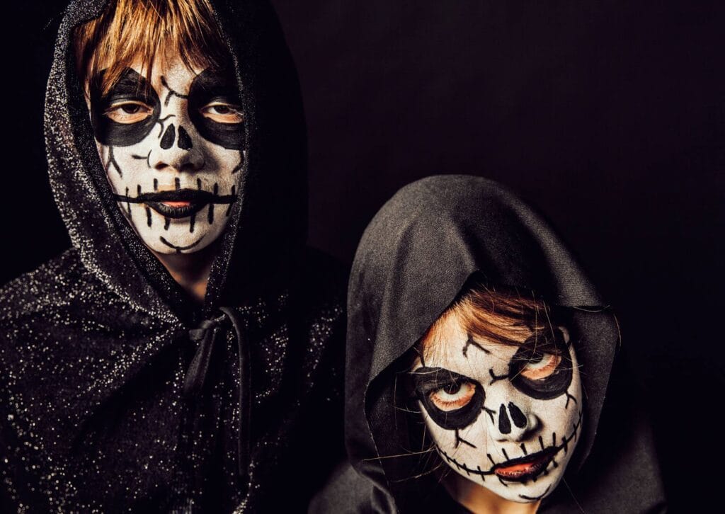 Maquiagem-para-criancas-no-Halloween-1024x726 50 inspirações de Halloween