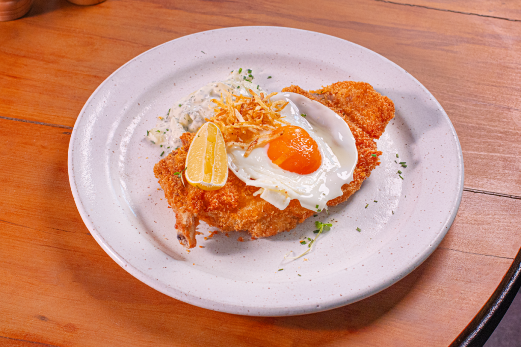 Jamie-Oliver-Kitchen-Costelinha-de-porco-a-milanesa-1024x683 Polo Gastronômico do Venâncio Shopping brilha no Restaurant Week