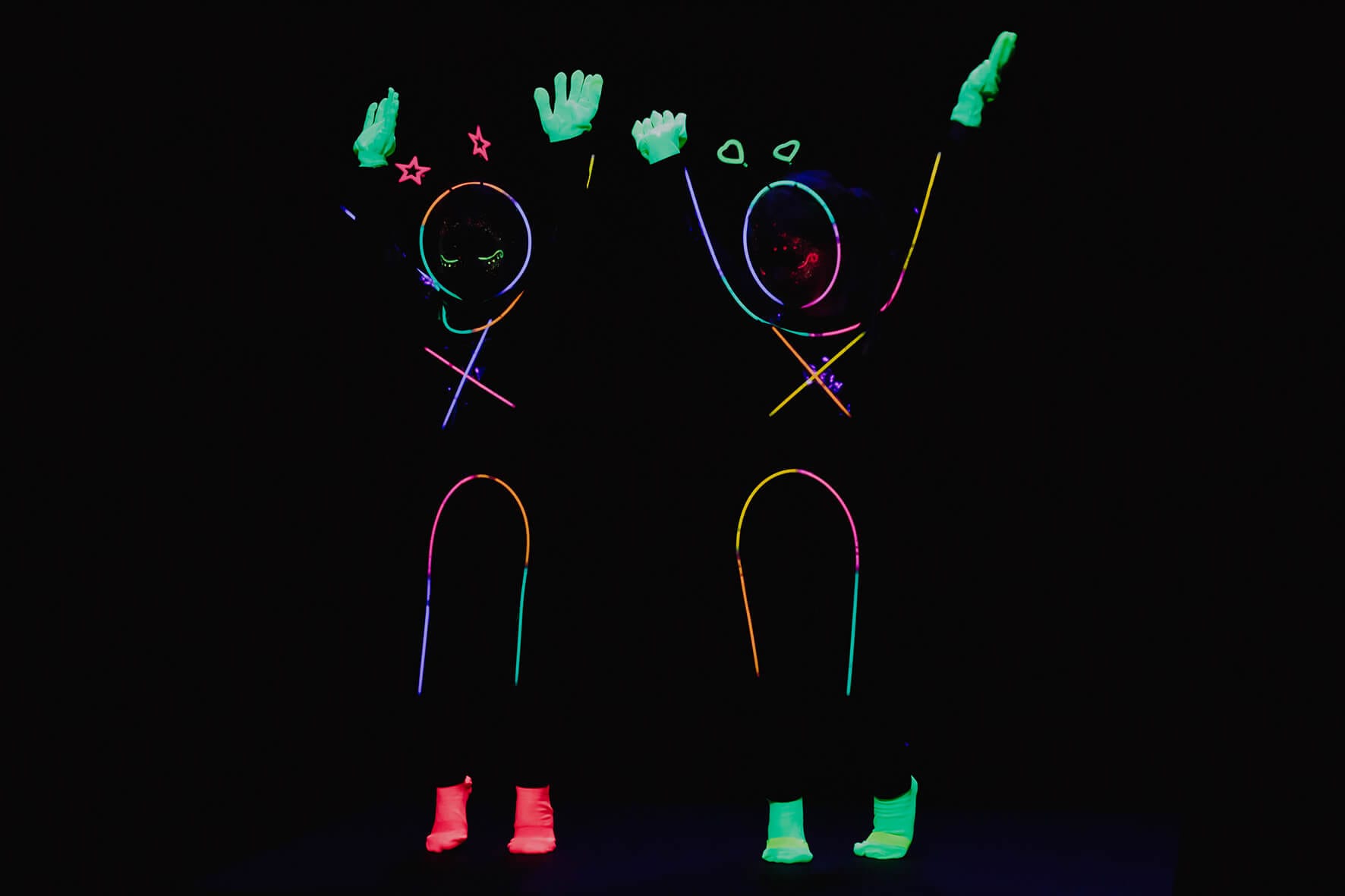 Bebe-Groove-Credito-Nath-Britto-neon Brasília recebe pela primeira vez o Museu das Ilusões, maior acervo de ilusão ótica do mundo