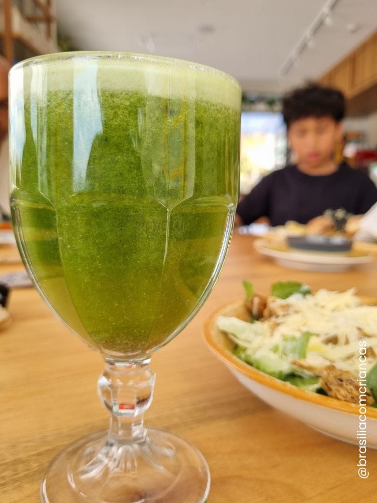 Suco-Verde Ernesto Café na Caixa Cultural Brasília: almoço e programação cultural para famílias