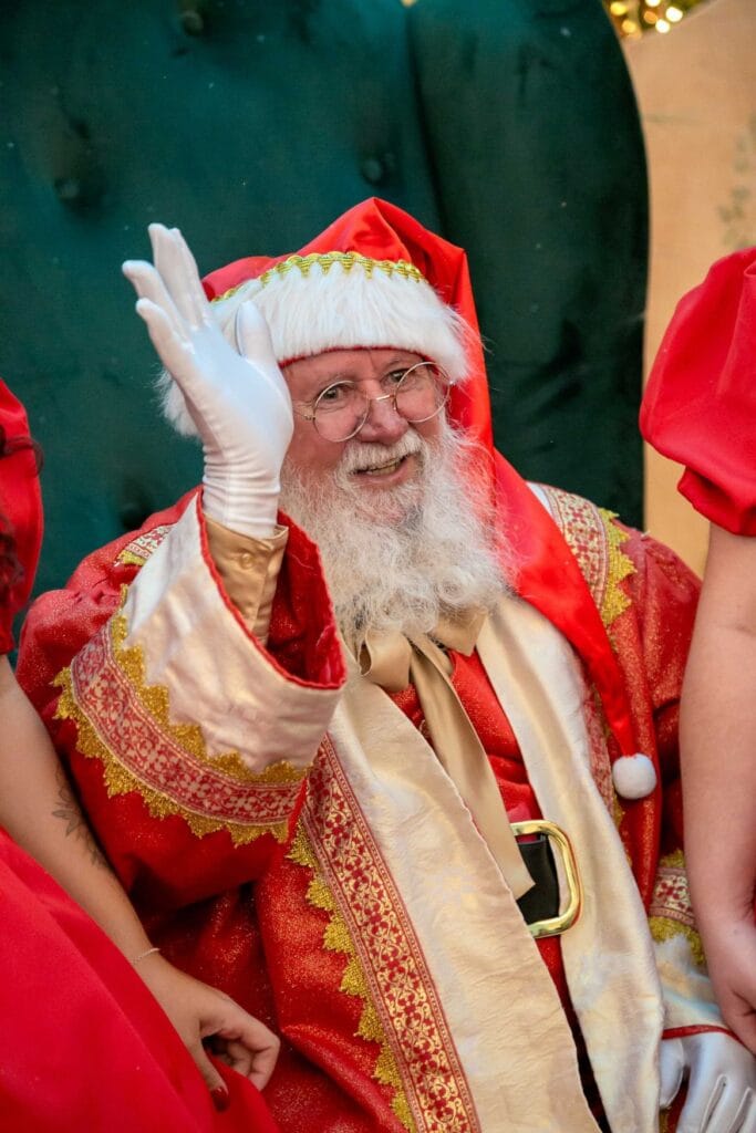 Papai-Noel-Patio-683x1024 Orquestra Filarmônica de Brasília inaugura o Natal “Rubi Iluminado”, com chegada do Papai Noel no Pátio Brasil Shopping