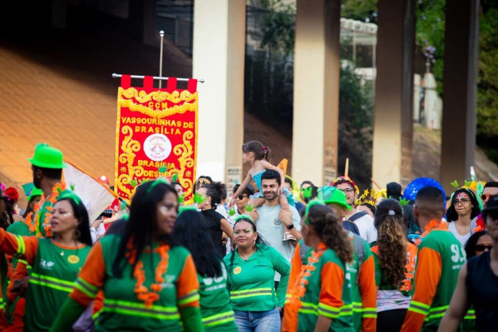 Vassourinhas-de-Brasilia-1024x683 Bloco Vassourinhas de Brasília celebra o frevo, a cultura popular e o respeito às mulheres