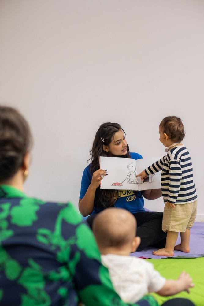 historia-contada-para-bebes-no-cbbb Rolê Cultural do CCBB Brasília em maio: programação gratuita com oficinas, percussão afro-brasileira e atividades para crianças