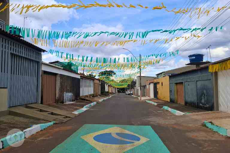 Rua-Pintada-Planaltina-Vila-Buritis Ruas pintadas para a Copa do Mundo: tradição, pertencimento e memória urbana em Brasília