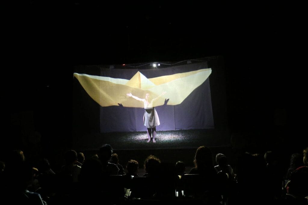Barquinho-Amarelo-KamilaSouza-1024x682 Mostra Primeira Infância leva teatro, cinema e oficinas gratuitas ao CCBB Brasília durante as férias