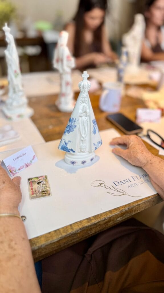 Arte-Sacra-4-576x1024 Boulevard Shopping Brasília promove oficina gratuita de customização de arte sacra